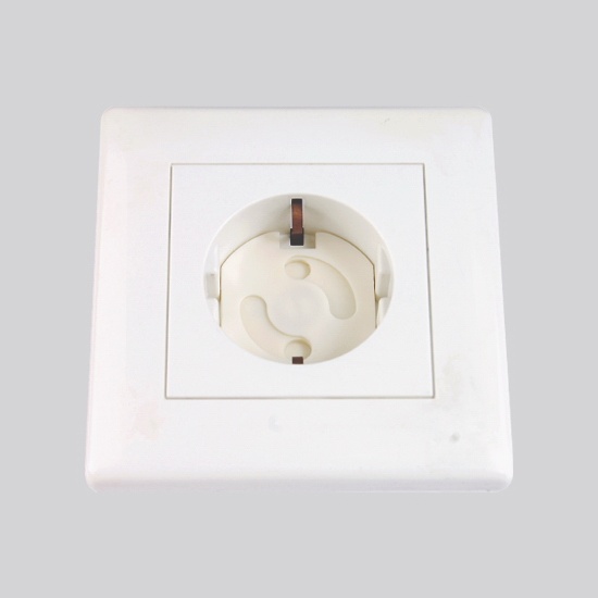 Power socket cover